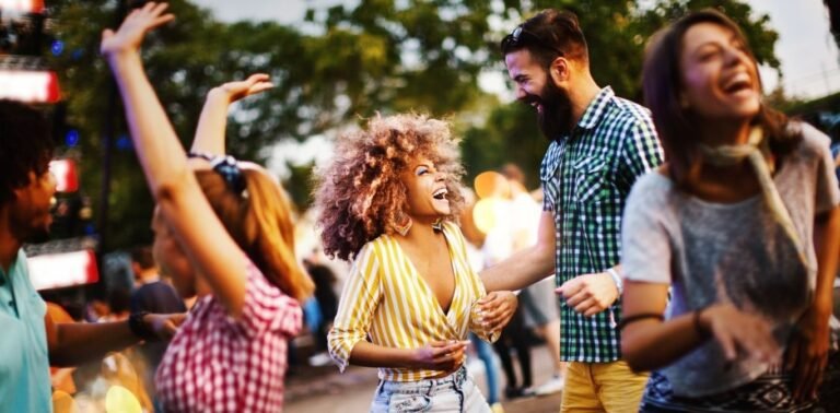 Ready, Set, Flirt: How to Flirt, Festival Style!